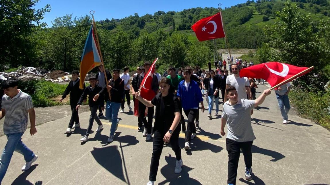 19 MAYIS ŞENLİK HAFTASINDA DOĞA YÜRÜYÜŞÜ VE SPOR DOLU BİR GÜN